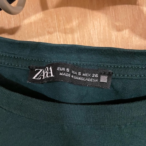 ZARA- forests green short sleeve crop top - Picture 2 of 2